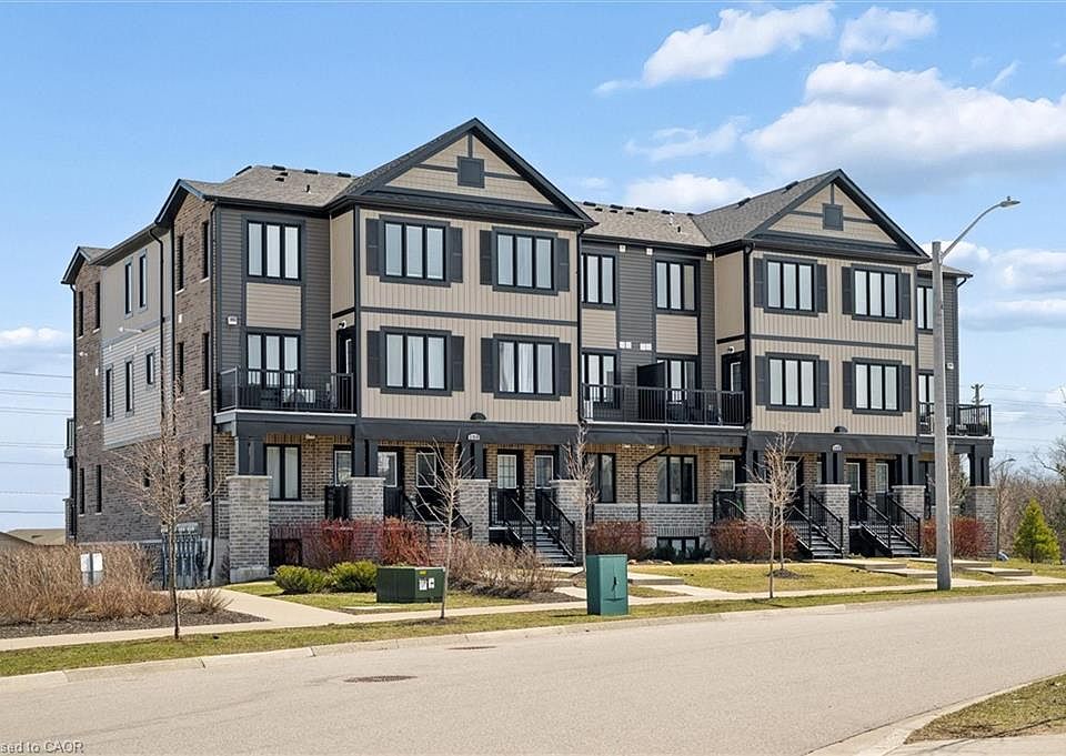 1st image of 150 Rochefort St #F