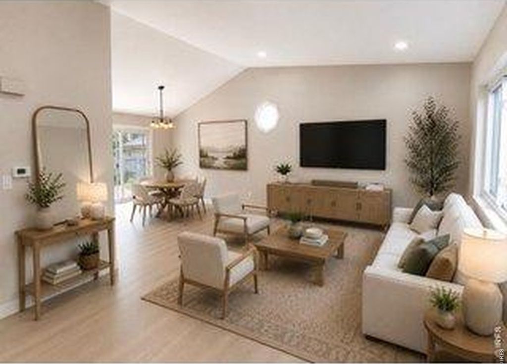 1530 Gloria Ct