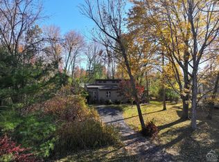 888 Sleepy Hollow Rd, Athens, NY 12015