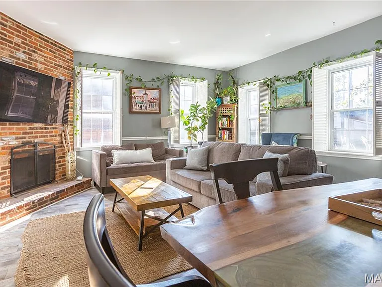 906 Hickory St — Photo 4