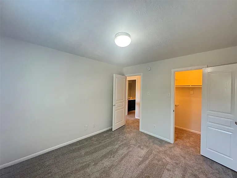 8107 Gran Villa Dr — Photo 42