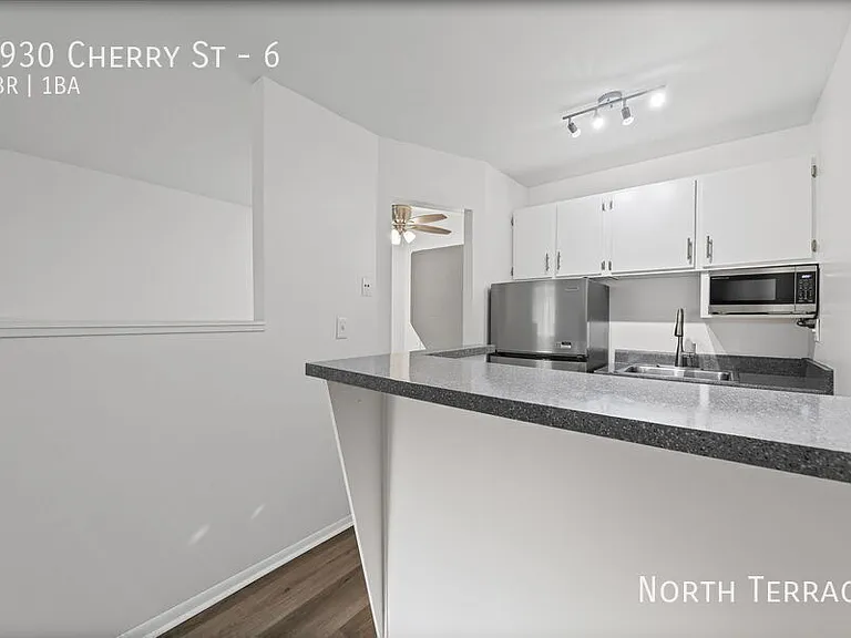 Cherry Street Apartments — Photo 28