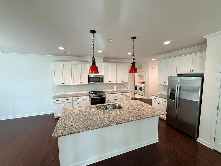 2567 Cornelius Pl NW — Photo 12