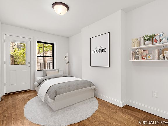 5th image of 652 Halsey St #1