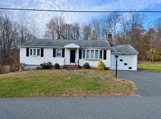 26 Brookfield Mdws, Brookfield, CT 06804