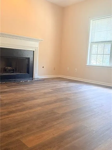 1475 Brookdale Dr — Photo 6
