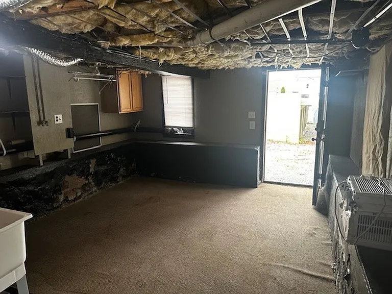 50 Lincoln Ave — Photo 30
