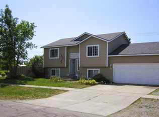 8281 N Coopers Hawk Dr, Hayden Lake, ID 83835