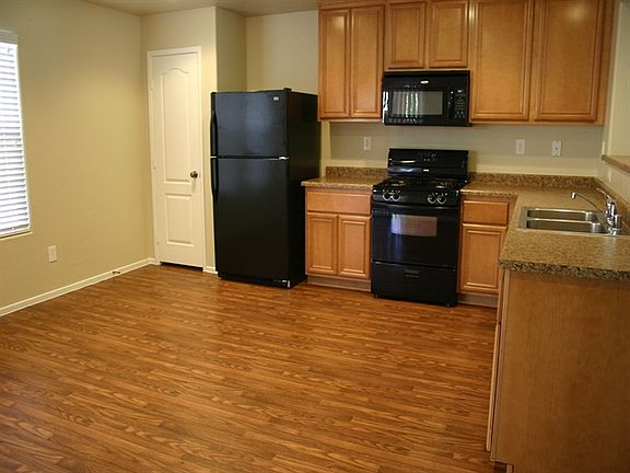 5th image of 7138 Neches Ave
