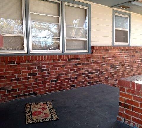 3rd image of 2071 Quincy St