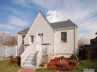 137 Shore Dr, Sound Beach, NY 11789
