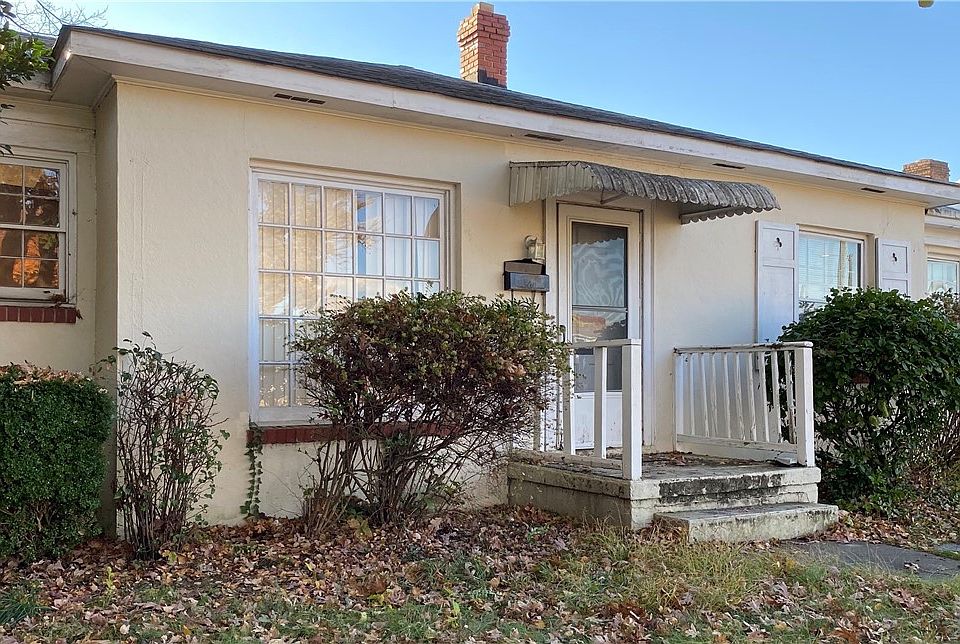 1st image of 706 E Belt Blvd