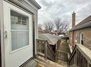 4634 S Christiana Ave #1, Chicago, IL 60632