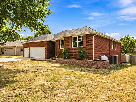 2nd image of 208 Miller Way