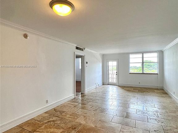 3rd image of 90 Edgewater Dr APT 623