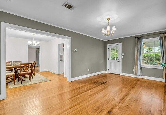 3rd image of 207 2nd St S