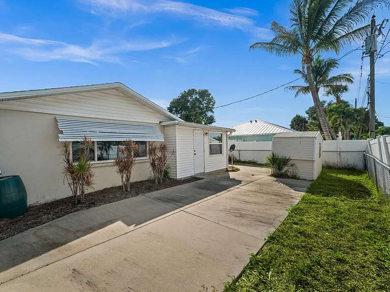 4221 Triton Rd — Photo 37