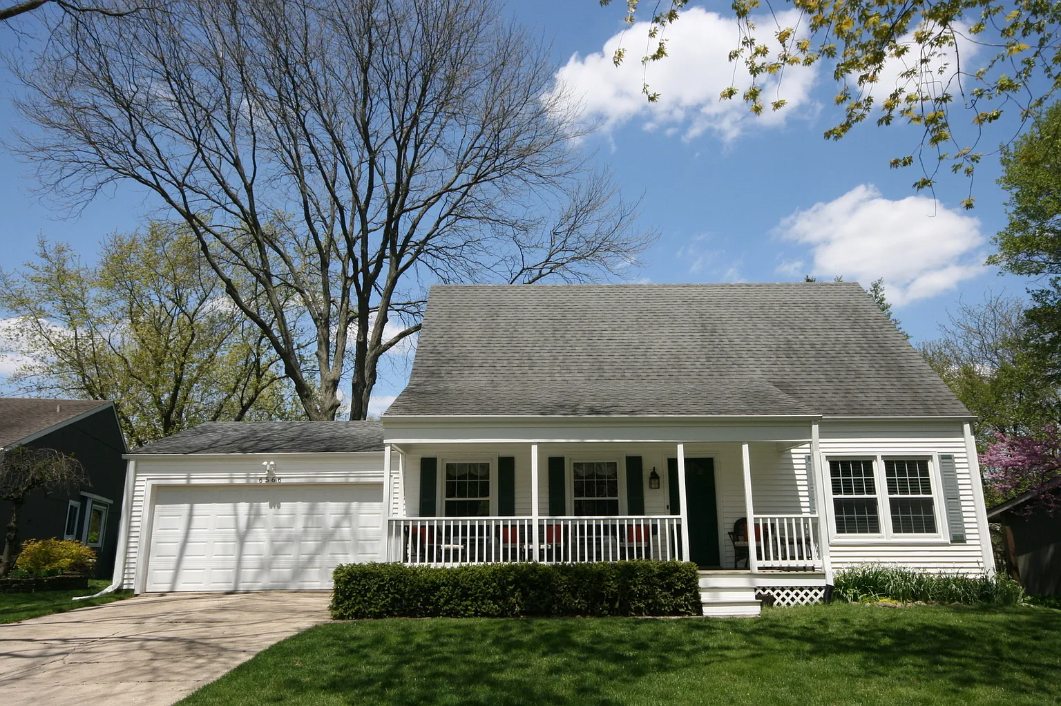 6566 Deerpath Ct photo 1