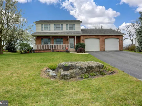 1182 Ashton Dr, Shippensburg, PA 17257