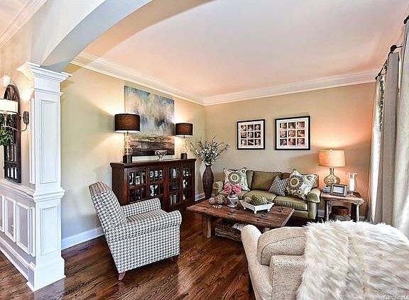 3rd image of 30221 Camden Ln