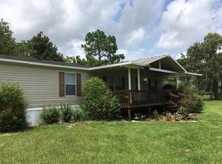 1651 SE 121st Ave, Morriston, FL 32668