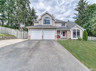 2052 Marina Vista Ct NE, Poulsbo, WA 98370