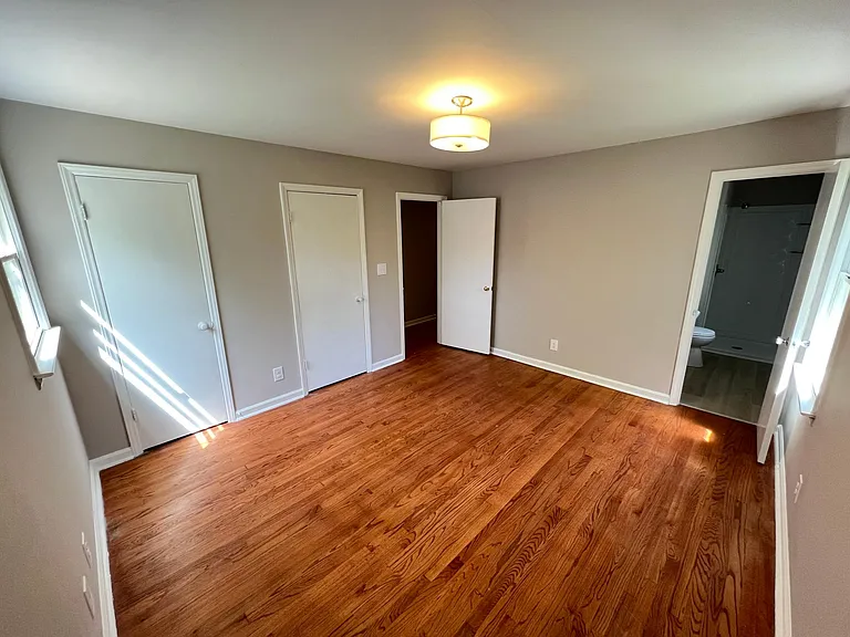5200 Peppercorn St — Photo 14