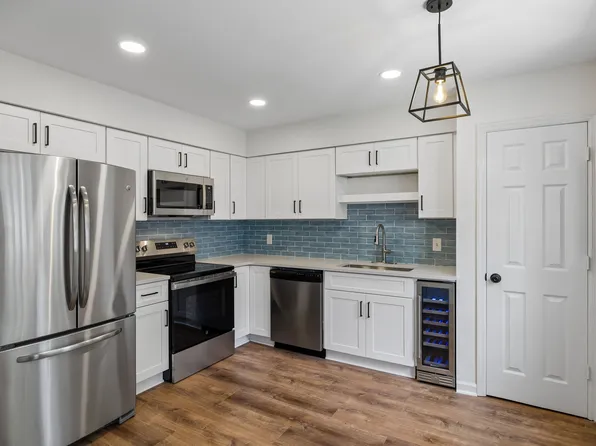 200 Royal Oaks Blvd APT E1, Franklin, TN 37067