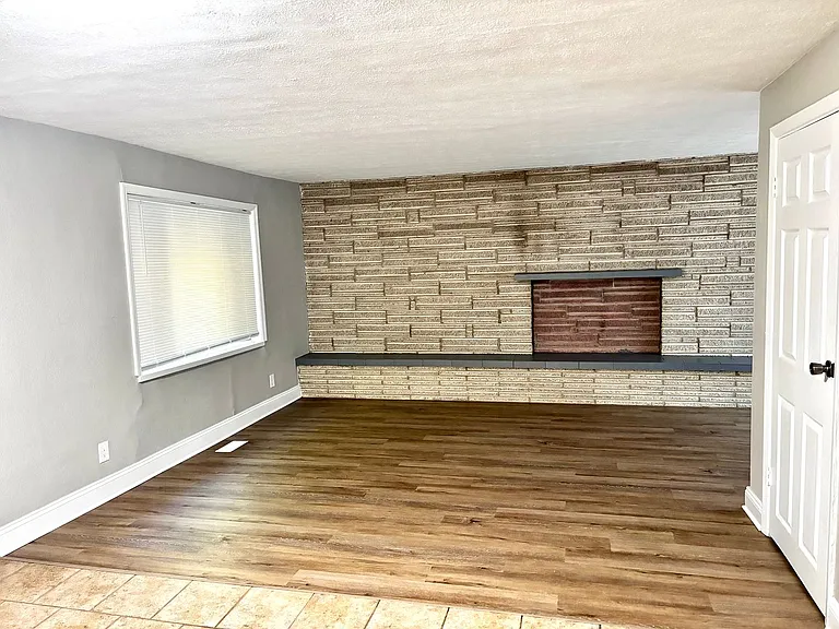 Maples Townhomes — Photo 23