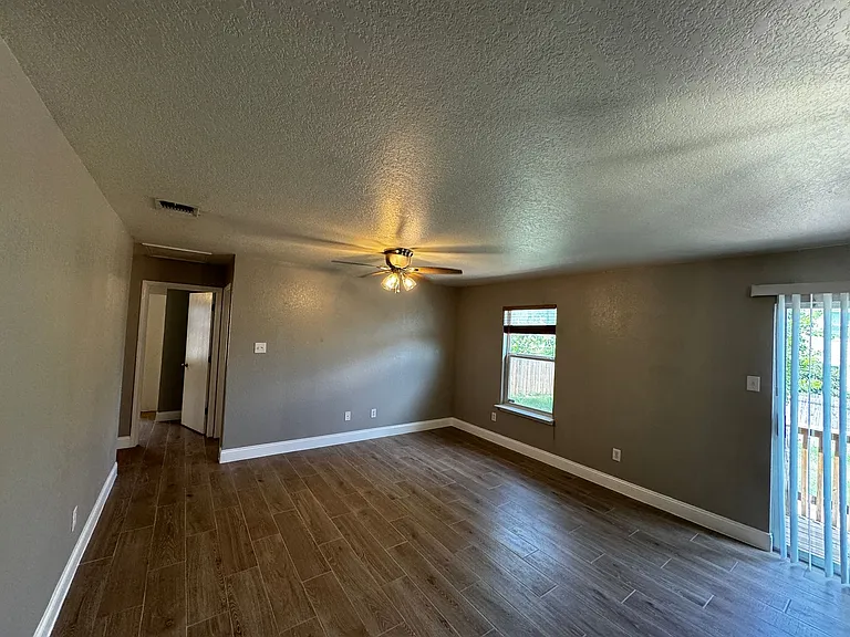 9016 Dublin Grn — Photo 7