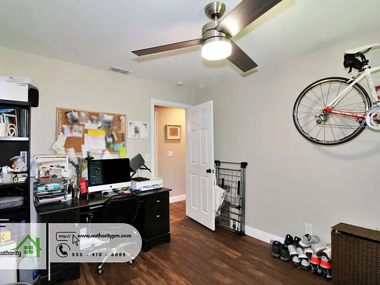 1437 Mariposa Ct — Photo 16