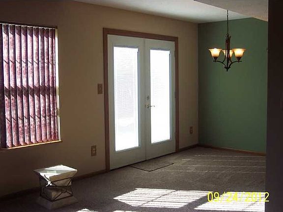4th image of 4416 Victory Blvd