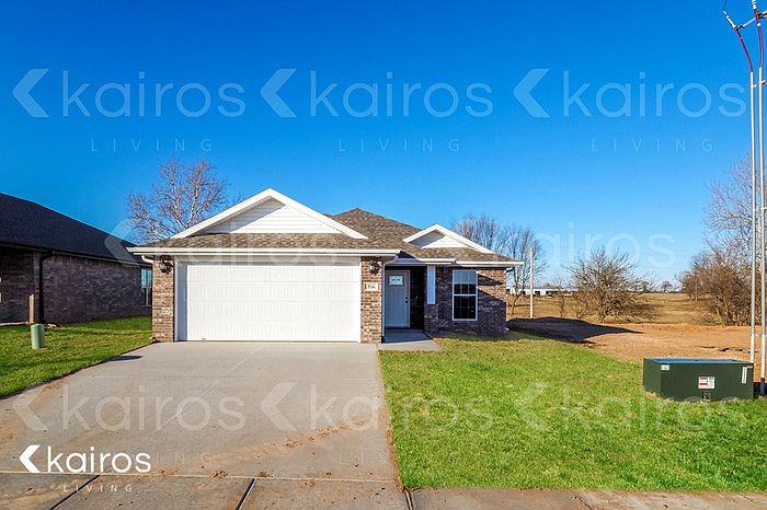 1st image of 516 NW 62nd Ave