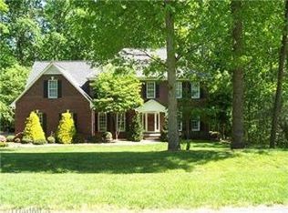 1786 Deer Run Ct, Oak Ridge, NC 27310