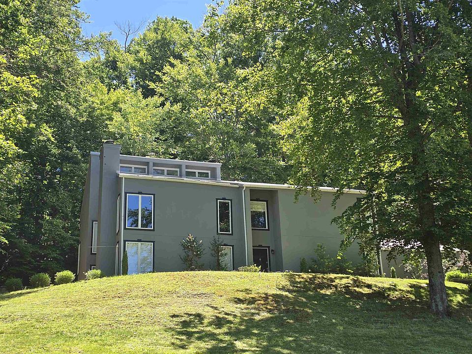 1st image of 138 Laurel Ct