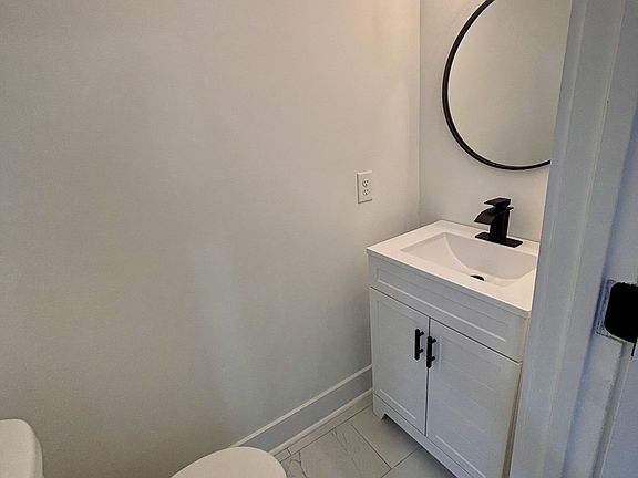 5th image of 1313 Priest Woods Ct