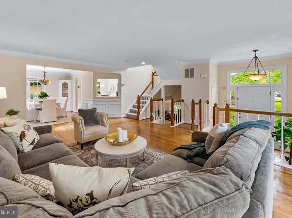 607 Lavenham Ct, Lutherville Timonium, MD 21093