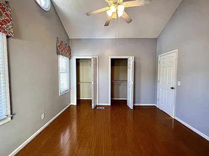 102 Ashley Ct — Photo 12