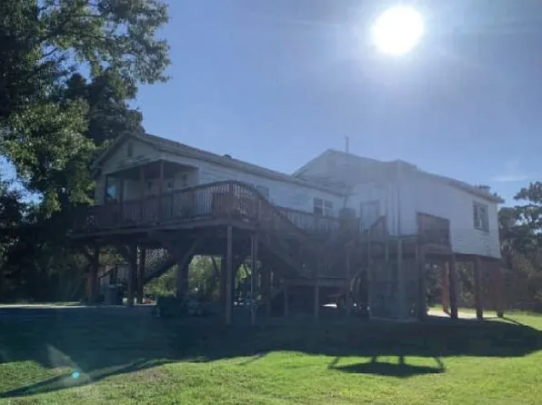 2886 Privateer Blvd, Barataria, LA 70036