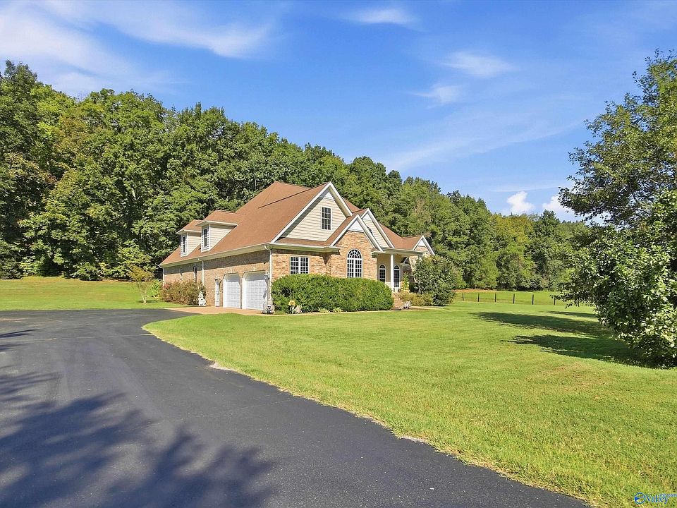 1st image of 600 Bates Hollow Rd