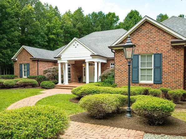 1126 Mountain Rd, Halifax, VA 24558