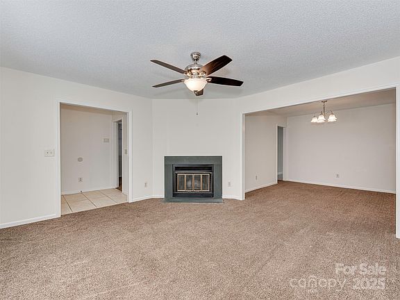 5th image of 8300 Summerglen Cir
