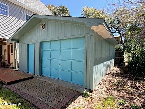 5th image of 115 Sea Oats Drive