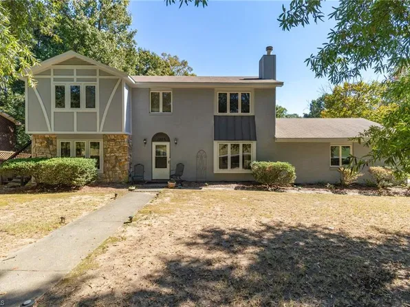 1209 Shalimar Dr, High Point, NC 27262