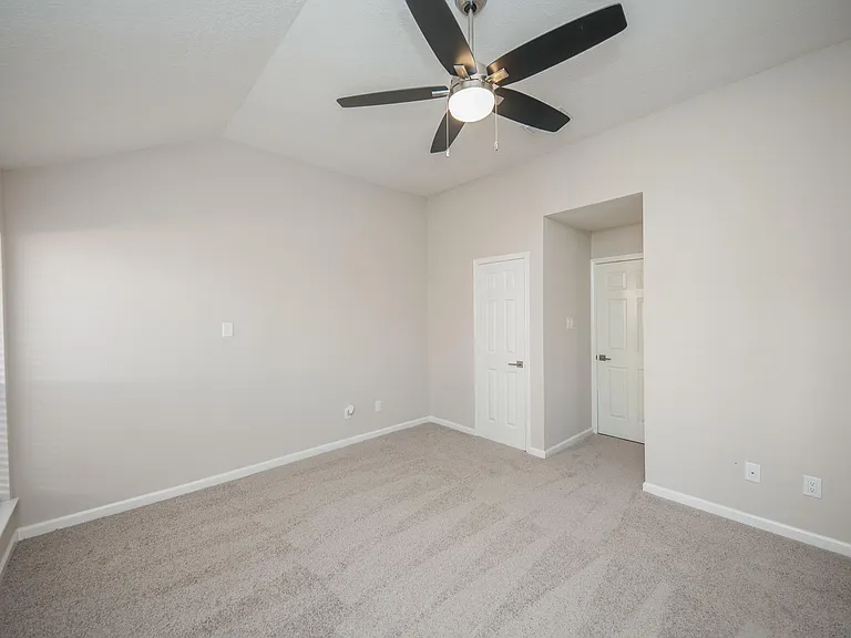 121 Coffee Ln — Photo 25