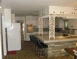 5th image of 1326 Sue Barnett Dr
