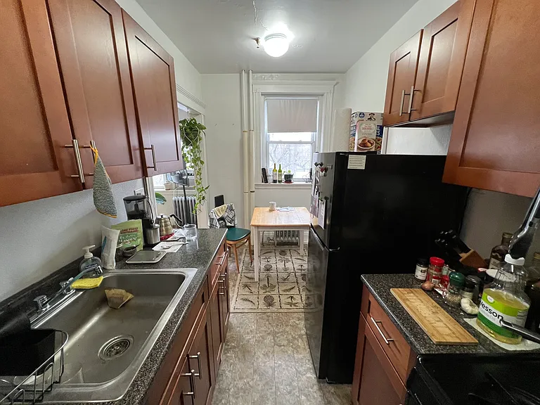 104 Queensberry St #10 — Photo 12