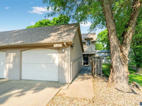 1911 S Stephen Ave, Sioux Falls, SD 57103