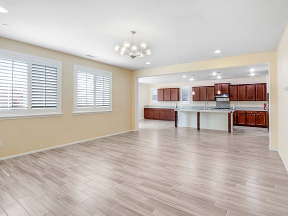 3rd image of 15935 Chorus Ln