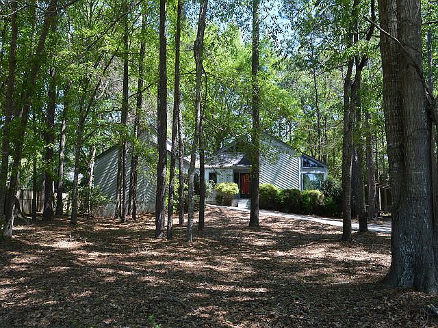 2nd image of 296 Live Oak Cir